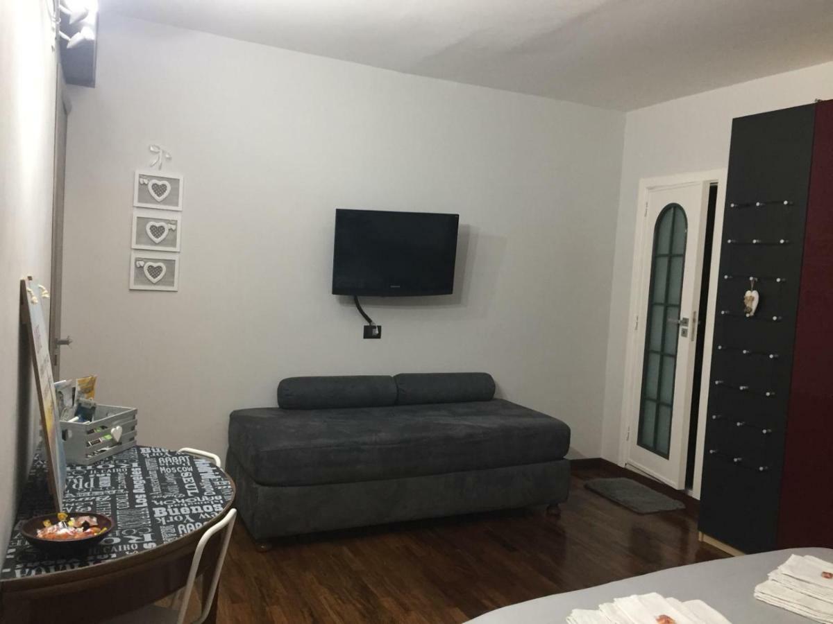 Mapi Room Νάπολη Εξωτερικό φωτογραφία